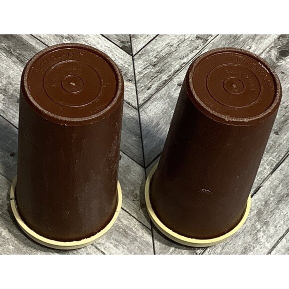 Vintage Tupperware Salt Pepper Shakers #1329 Flip Lids Brown Beige 4.5" Tall - Picture 2 of 7